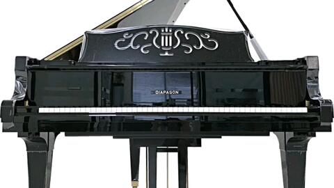 卡瓦依KAWAI卡哇伊GM12G长150厘米,宽150厘米,高102厘米,重268KG,日本原装进口三角钢琴。#钢琴 #钢琴选购 #三角钢琴